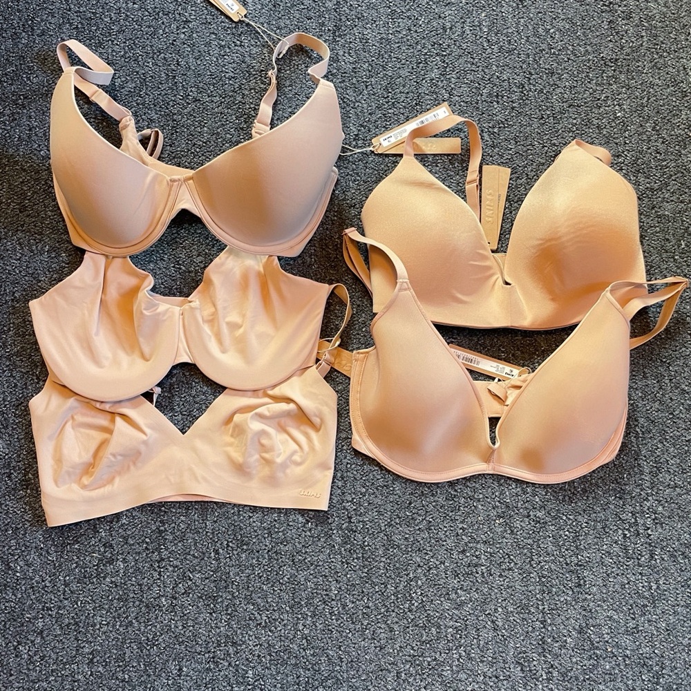 SKIMS Nude Women's Bra Bundle Set.